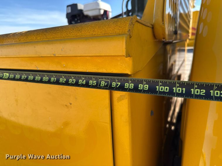 image for item EJ4534 2018 Chevrolet Silverado 3500HD utility bed pickup truck