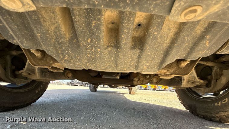 image for item EJ4534 2018 Chevrolet Silverado 3500HD utility bed pickup truck