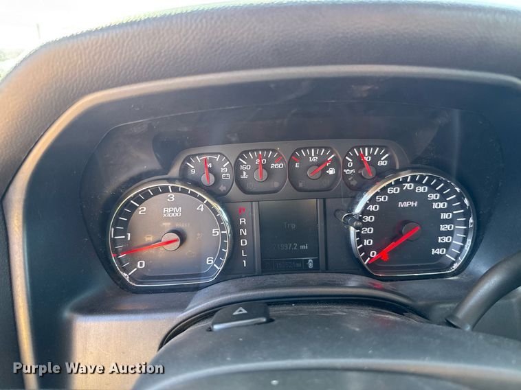 image for item EJ4534 2018 Chevrolet Silverado 3500HD utility bed pickup truck