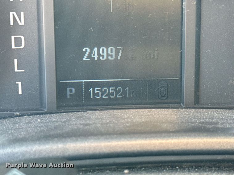 image for item EJ4534 2018 Chevrolet Silverado 3500HD utility bed pickup truck