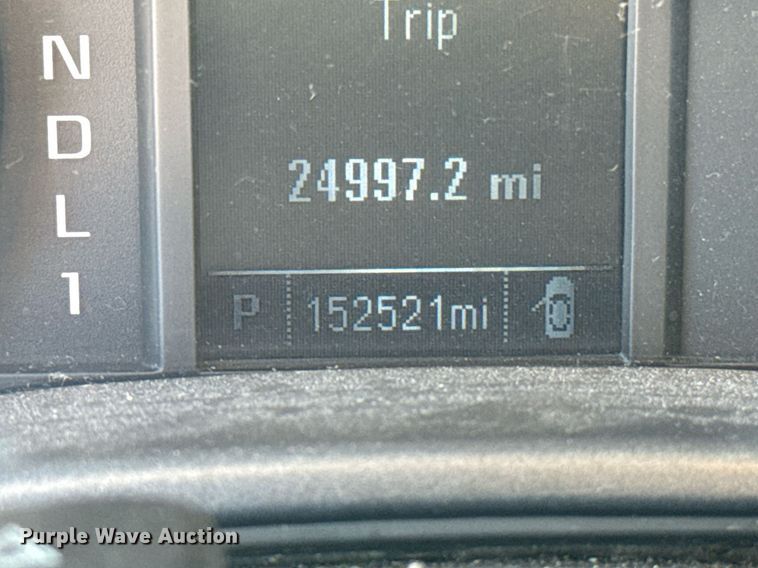 image for item EJ4534 2018 Chevrolet Silverado 3500HD utility bed pickup truck