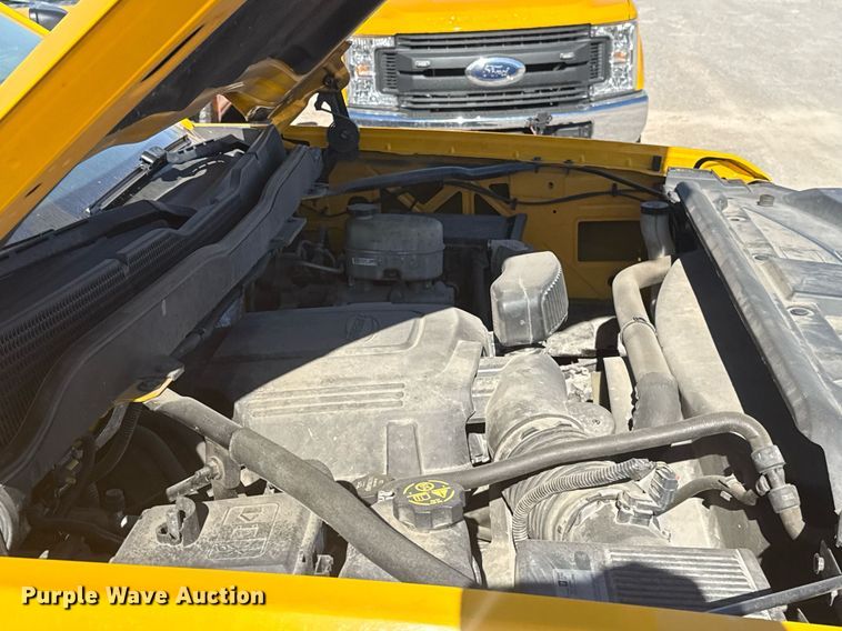 image for item EJ4534 2018 Chevrolet Silverado 3500HD utility bed pickup truck