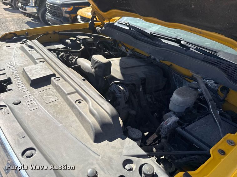 image for item EJ4534 2018 Chevrolet Silverado 3500HD utility bed pickup truck