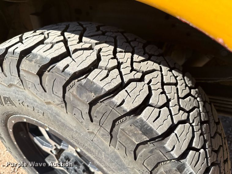 image for item EJ4534 2018 Chevrolet Silverado 3500HD utility bed pickup truck