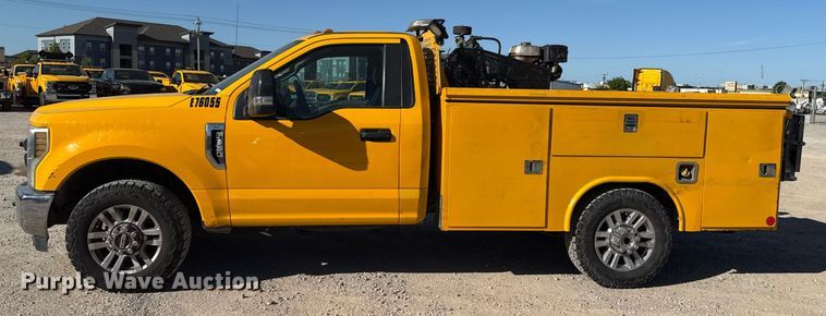 image for item EJ4535 2019 Ford F350 Super Duty XL utility bed pickup truck