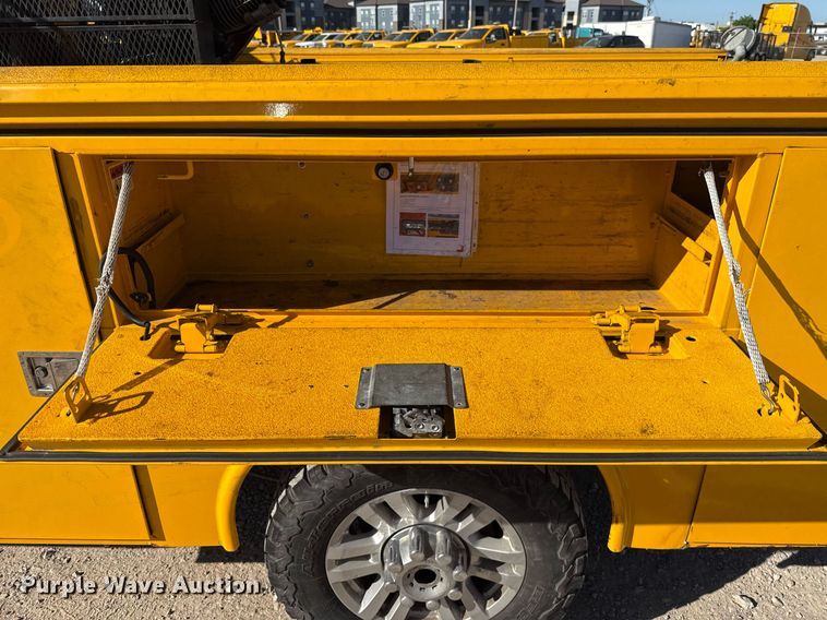 image for item EJ4535 2019 Ford F350 Super Duty XL utility bed pickup truck