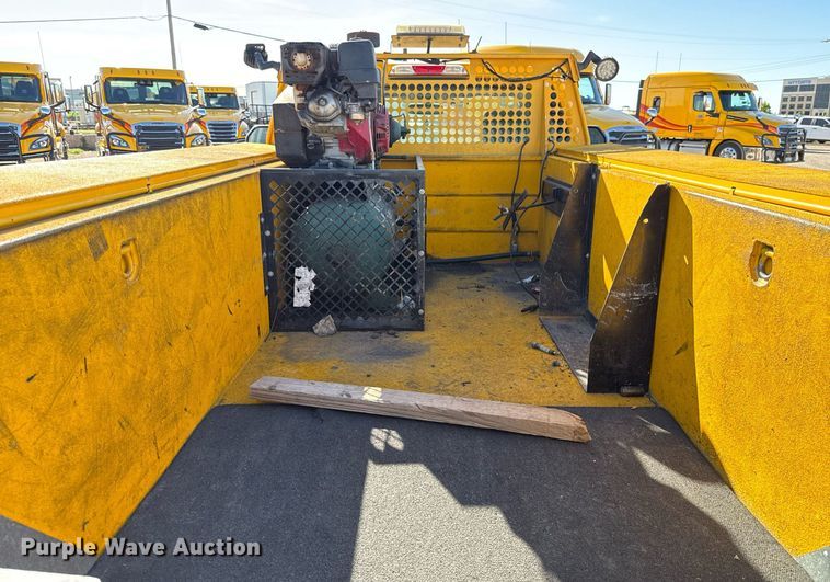 image for item EJ4535 2019 Ford F350 Super Duty XL utility bed pickup truck