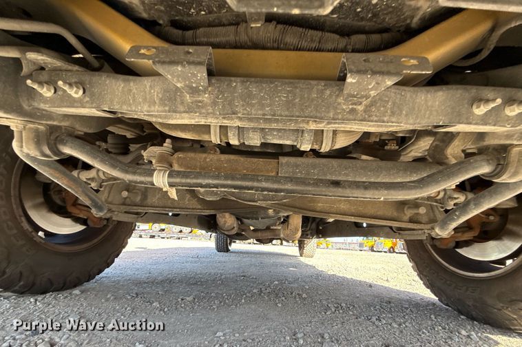 image for item EJ4535 2019 Ford F350 Super Duty XL utility bed pickup truck