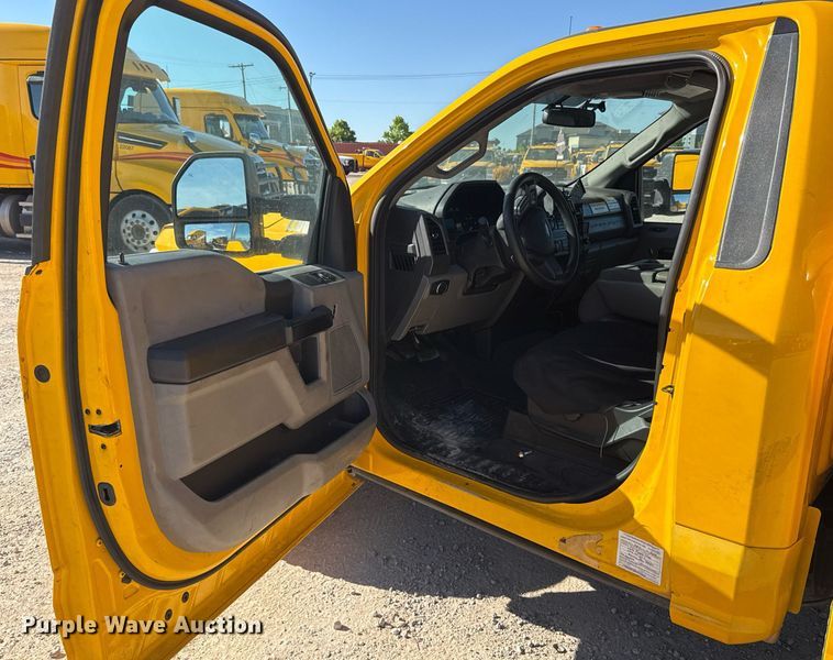 image for item EJ4535 2019 Ford F350 Super Duty XL utility bed pickup truck