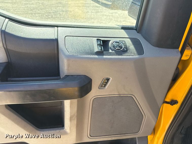 image for item EJ4535 2019 Ford F350 Super Duty XL utility bed pickup truck