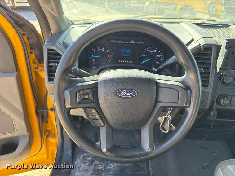 image for item EJ4535 2019 Ford F350 Super Duty XL utility bed pickup truck