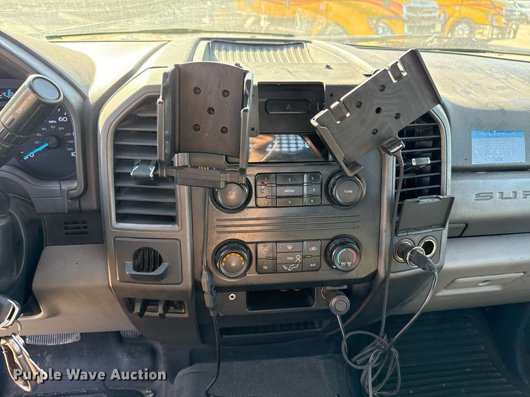 image for item EJ4535 2019 Ford F350 Super Duty XL utility bed pickup truck