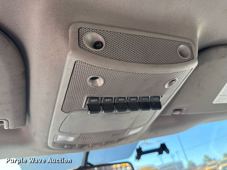 image for item EJ4535 2019 Ford F350 Super Duty XL utility bed pickup truck