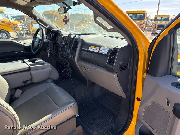 image for item EJ4535 2019 Ford F350 Super Duty XL utility bed pickup truck