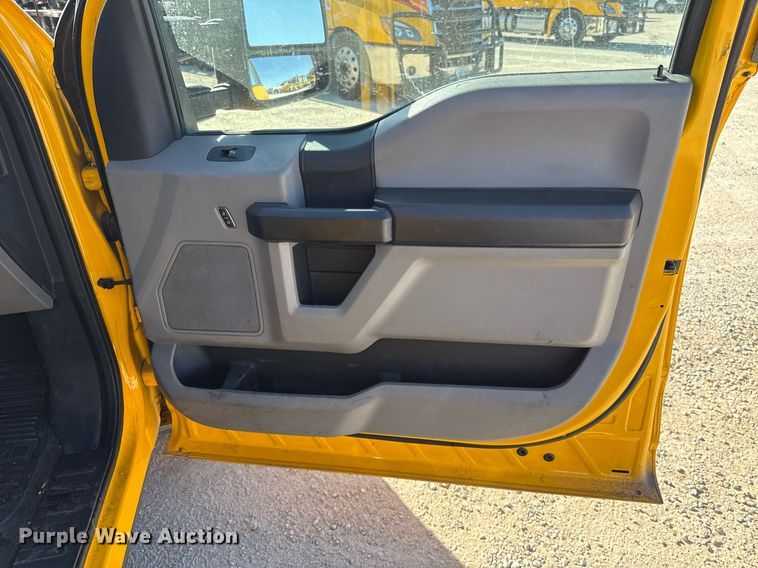 image for item EJ4535 2019 Ford F350 Super Duty XL utility bed pickup truck