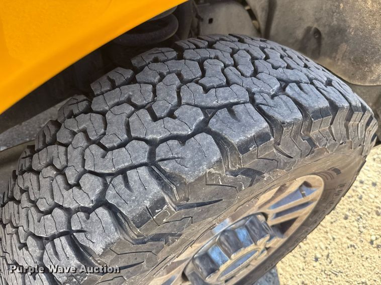 image for item EJ4535 2019 Ford F350 Super Duty XL utility bed pickup truck