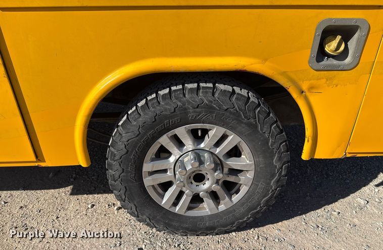 image for item EJ4535 2019 Ford F350 Super Duty XL utility bed pickup truck