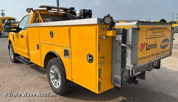 image for item EJ4536 2020 Ford F350 Super Duty utility bed pickup truck