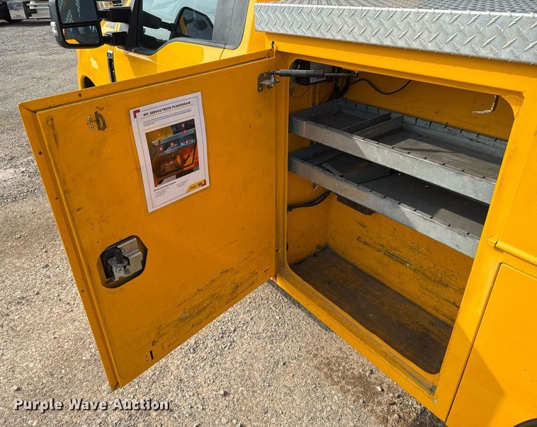 image for item EJ4536 2020 Ford F350 Super Duty utility bed pickup truck