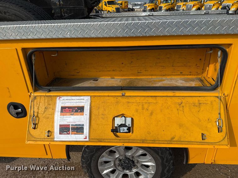 image for item EJ4536 2020 Ford F350 Super Duty utility bed pickup truck