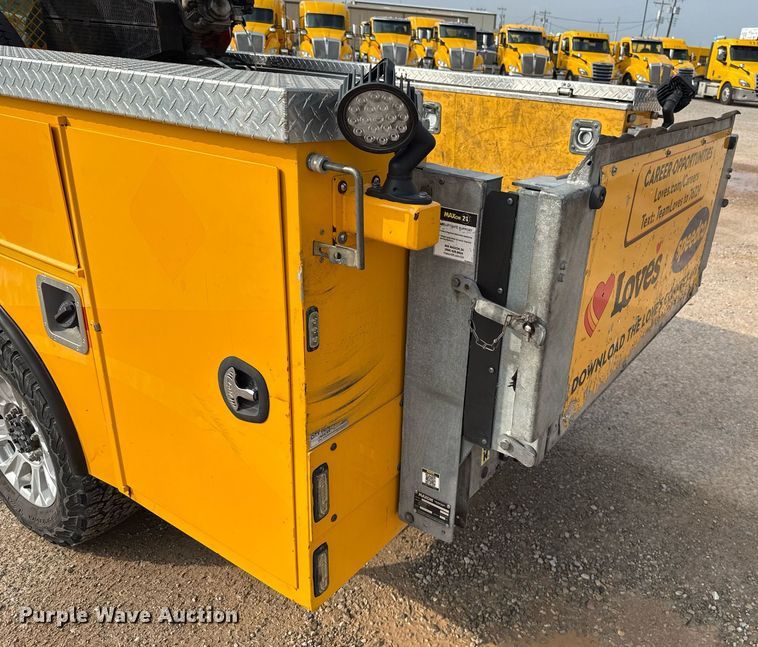 image for item EJ4536 2020 Ford F350 Super Duty utility bed pickup truck