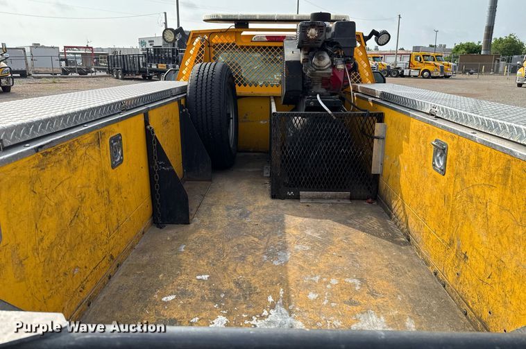 image for item EJ4536 2020 Ford F350 Super Duty utility bed pickup truck