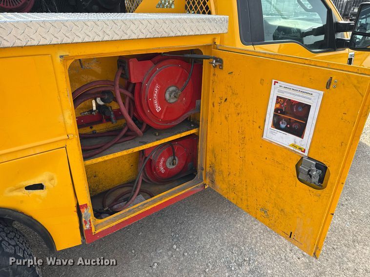 image for item EJ4536 2020 Ford F350 Super Duty utility bed pickup truck