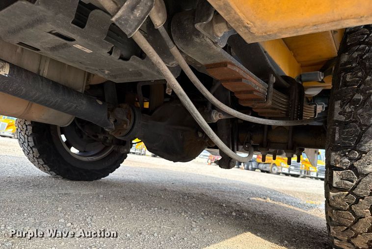 image for item EJ4536 2020 Ford F350 Super Duty utility bed pickup truck