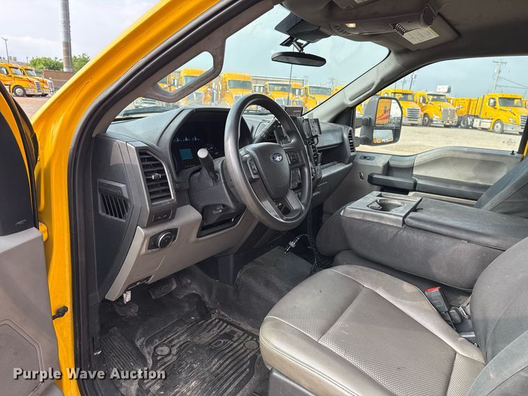 image for item EJ4537 2022 Ford F350 Super Duty utility bed pickup truck