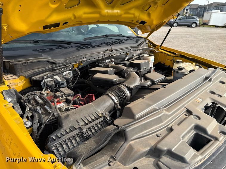 image for item EJ4537 2022 Ford F350 Super Duty utility bed pickup truck