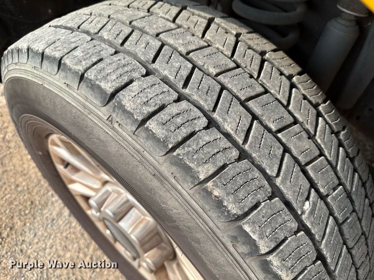 image for item EJ4537 2022 Ford F350 Super Duty utility bed pickup truck