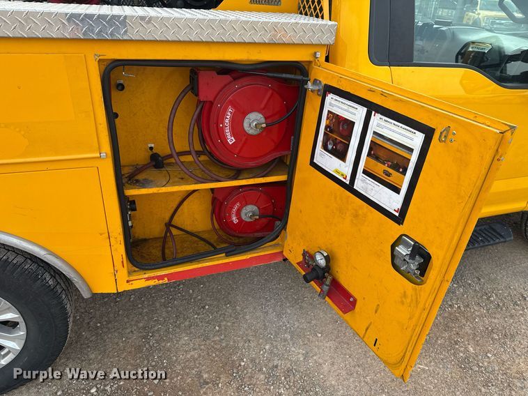 image for item EJ4538 2022 Ford F350 Super Duty utility bed pickup truck