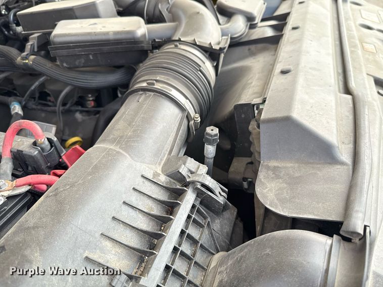 image for item EJ4538 2022 Ford F350 Super Duty utility bed pickup truck