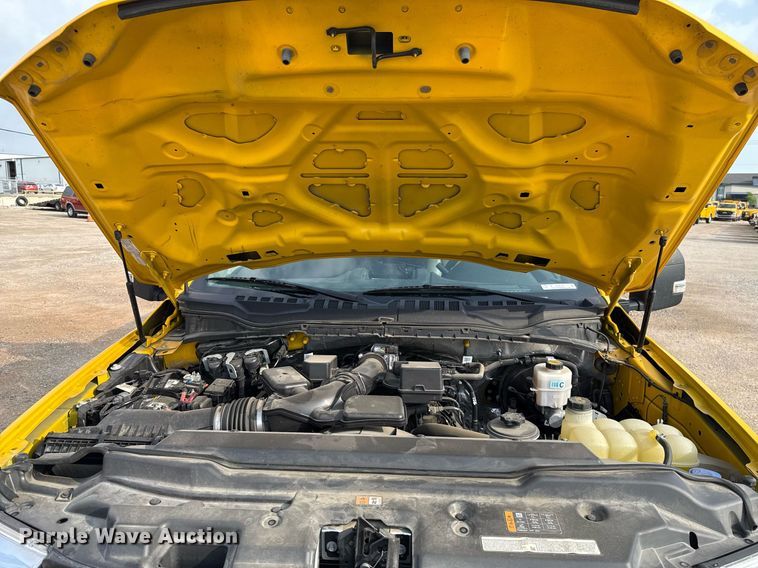 image for item EJ4538 2022 Ford F350 Super Duty utility bed pickup truck