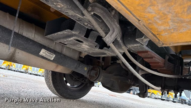 image for item EJ4538 2022 Ford F350 Super Duty utility bed pickup truck