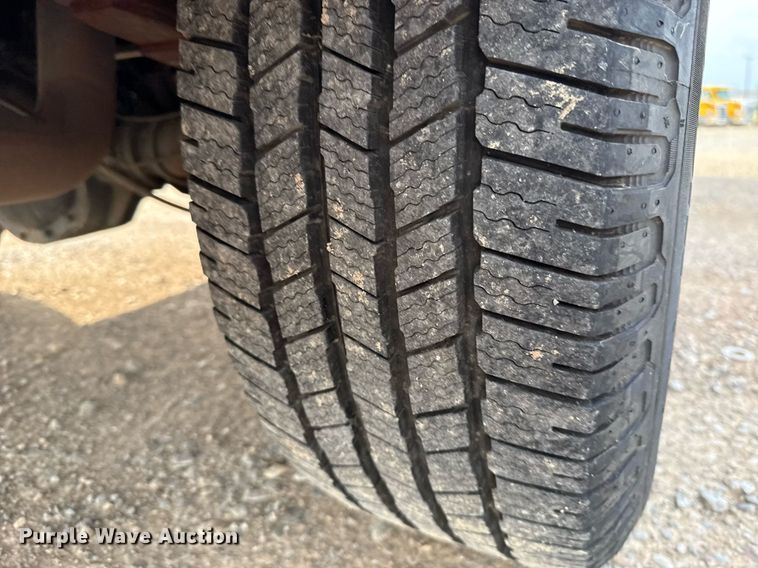 image for item EJ4538 2022 Ford F350 Super Duty utility bed pickup truck