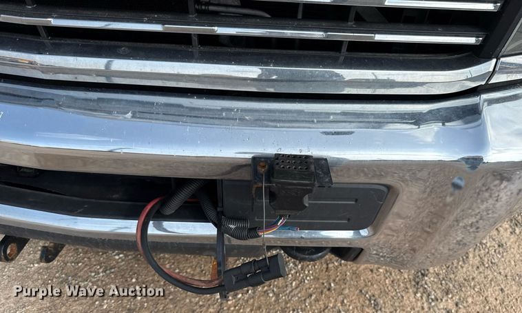 image for item EJ4539 2017 Chevrolet Silverado 3500HD utility bed pickup truck