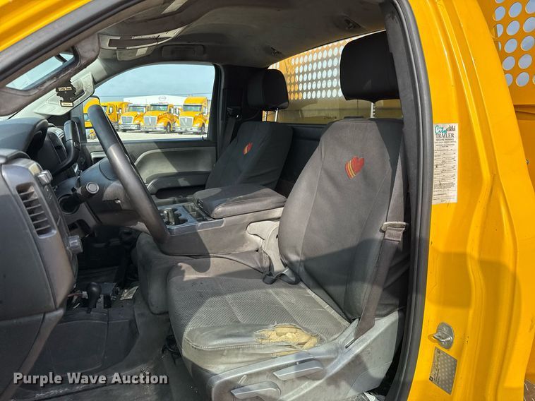 image for item EJ4539 2017 Chevrolet Silverado 3500HD utility bed pickup truck