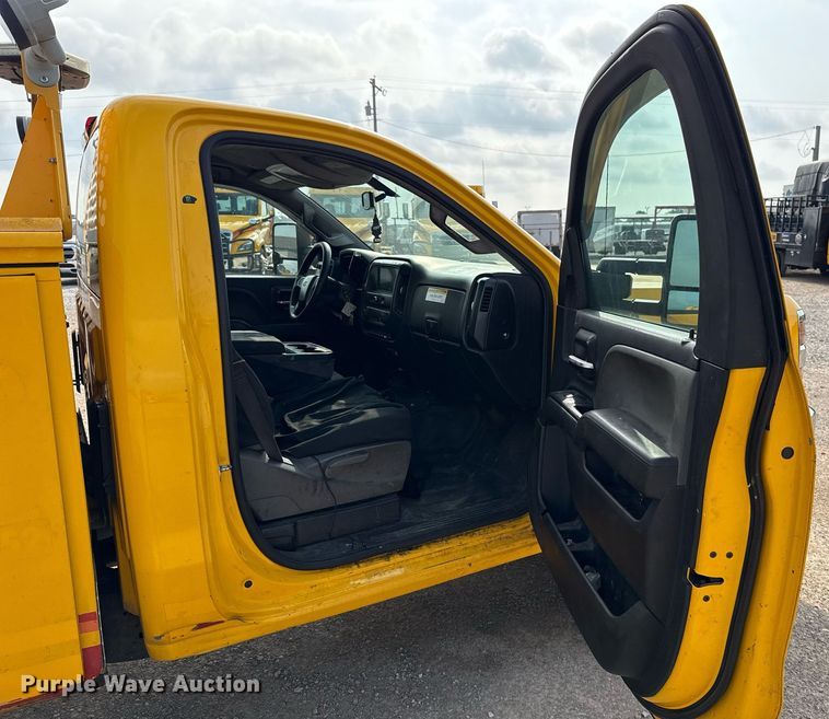 image for item EJ4539 2017 Chevrolet Silverado 3500HD utility bed pickup truck