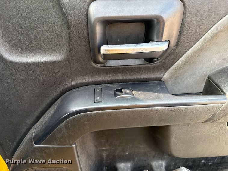 image for item EJ4539 2017 Chevrolet Silverado 3500HD utility bed pickup truck