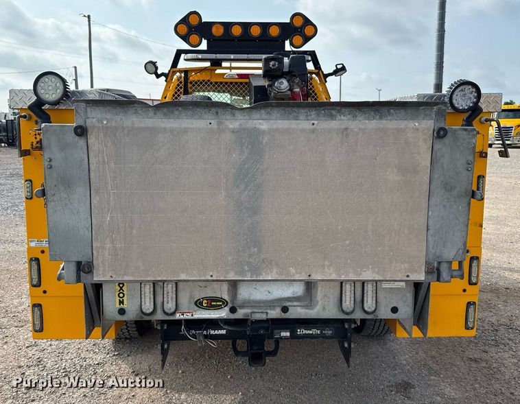 image for item EJ4540 2020 Ford F350 Super Duty utility bed pickup truck