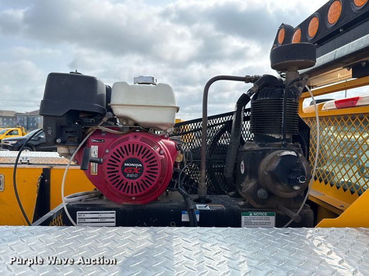 image for item EJ4540 2020 Ford F350 Super Duty utility bed pickup truck