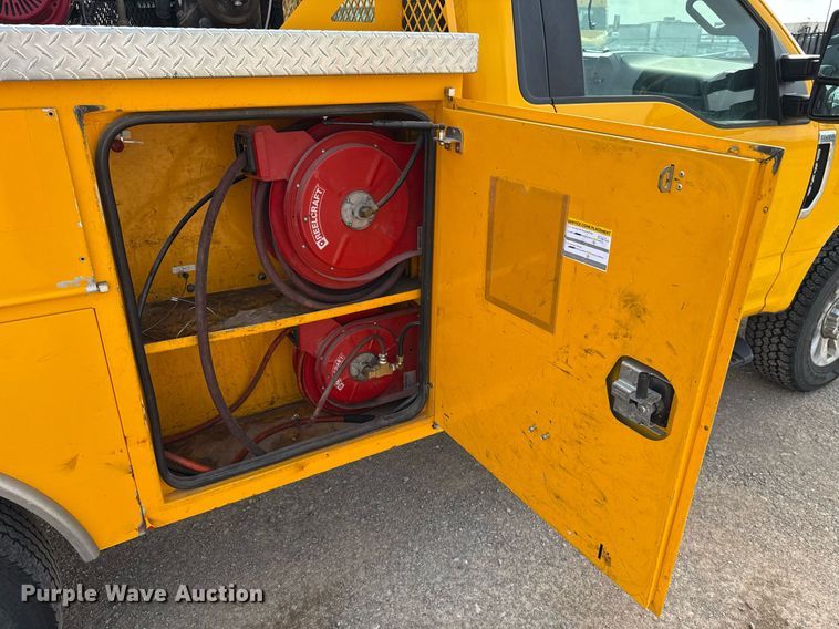 image for item EJ4540 2020 Ford F350 Super Duty utility bed pickup truck