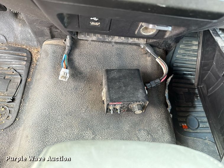 image for item EJ4540 2020 Ford F350 Super Duty utility bed pickup truck