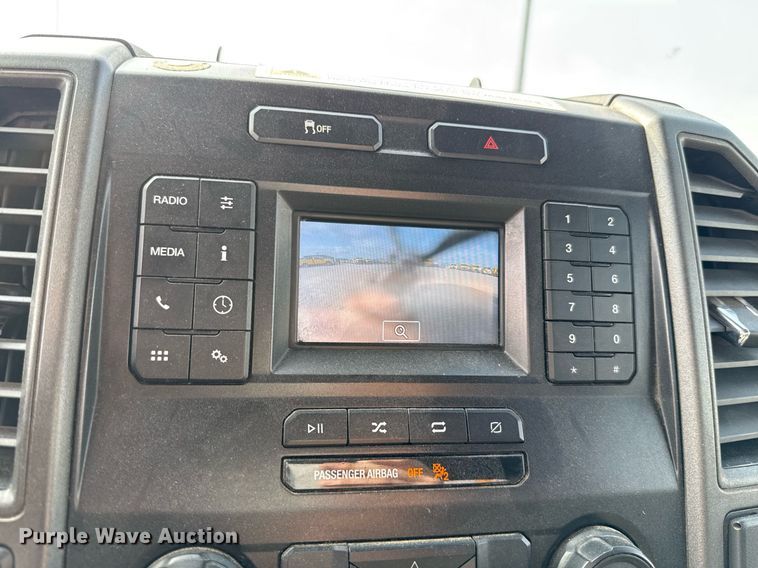 image for item EJ4540 2020 Ford F350 Super Duty utility bed pickup truck