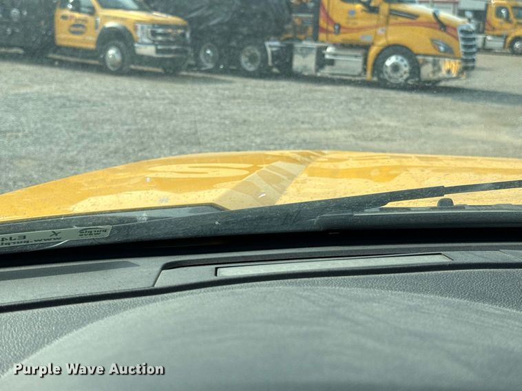 image for item EJ4540 2020 Ford F350 Super Duty utility bed pickup truck