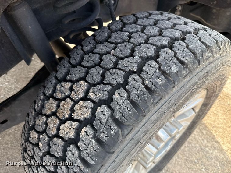 image for item EJ4540 2020 Ford F350 Super Duty utility bed pickup truck