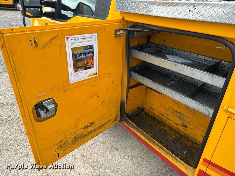 image for item EJ4541 2020 Ford F350 Super Duty utility bed pickup truck