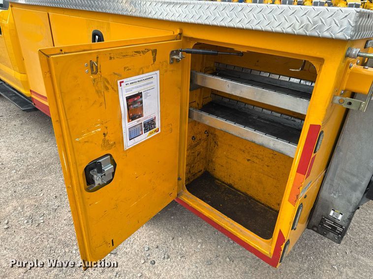 image for item EJ4541 2020 Ford F350 Super Duty utility bed pickup truck