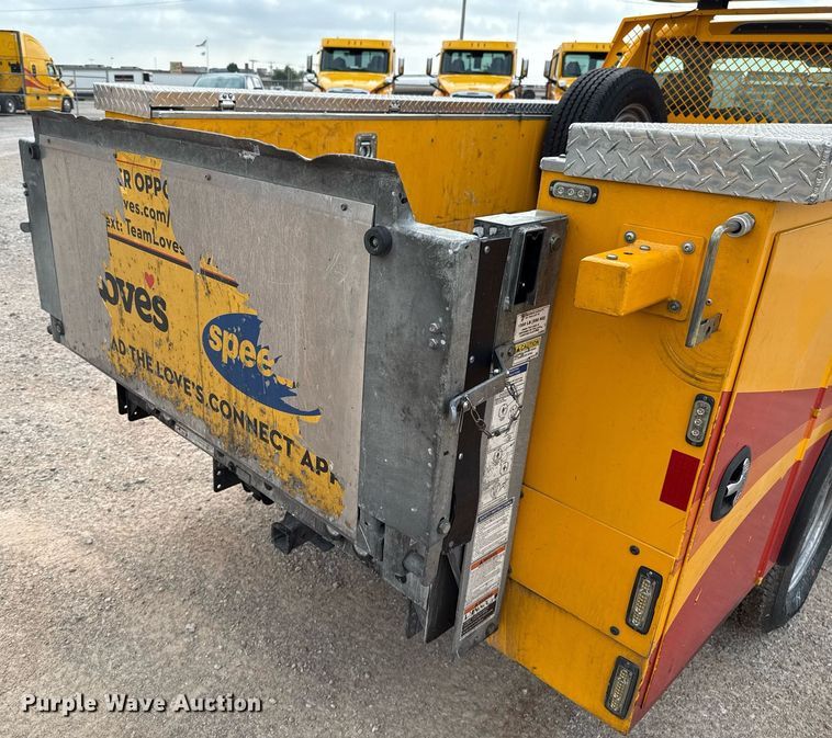 image for item EJ4541 2020 Ford F350 Super Duty utility bed pickup truck